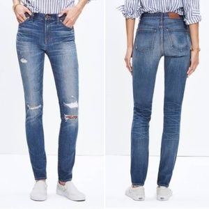 Madewell // 9" High Rise Skinny Rip and Repair